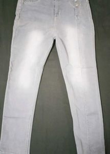 Light Wash High-Waisted Jeans