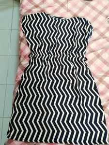 Navy Blue And Off White Zigzag Pattern Dress Or Long Top