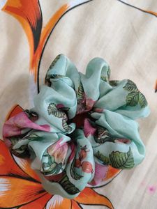 Hair Scrunches