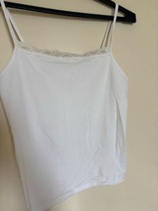 H&amp;M LACE DETAILED TOP