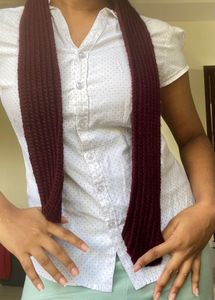 Maroon ribbed crochet skinny scarf