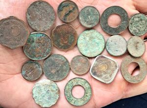 [Heavily used] Indian Vintage Coin Collection