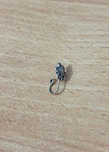 Silver Flower Nose Pin