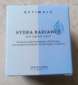 Hydra Radiance Day Cream Light