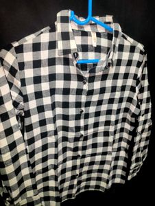 Chic Black &amp; White Checked Flannel Shirt