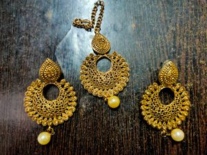 Earring with Mangtika