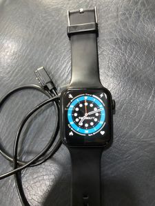 FireBoltt Smartwatch - Black