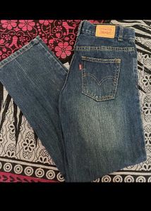 LEVIS STRAIGHT FIT JEANS