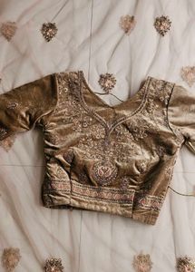 Elegant Embroidered Lehenga Skirt