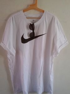 Nike Tee 😎