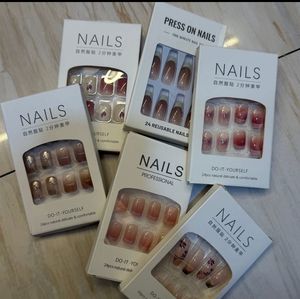 random Set Artificial Nails Fake Pretty Hands