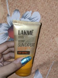 Lakme Sun Expert SPF 30