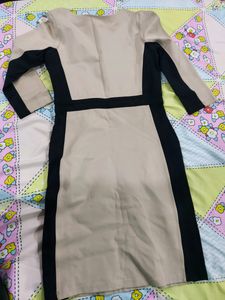 AND women Solid Round neck Dress