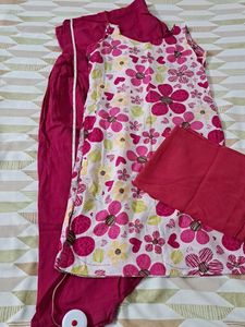 Floral Kurta Set With Duptta
