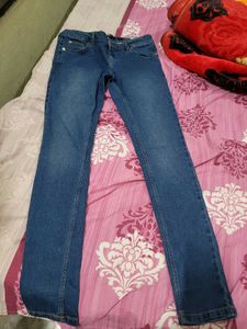 Women Blue Low Rise Light Fade Streatchable Jeans