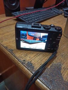 Sony mirrorless camera 30x optical zoom