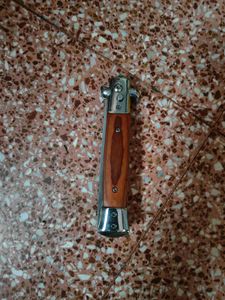 Vintage Switchblade Comb