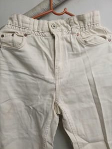 BERSHKA White Denim Jeans