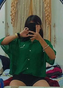 Green Embroidered Sweatshirt