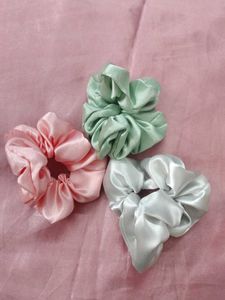 Satin Scrunchie Set