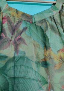 Green Jungle Print Top