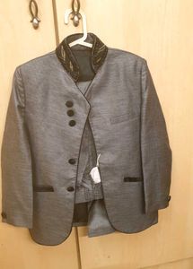 ***Price Drop Boys Smart Tailored Suit