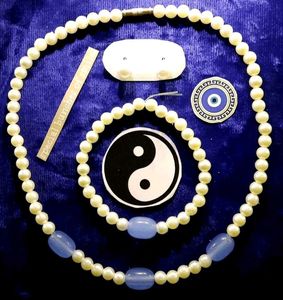 Pearl Necklace & Bracelet Set