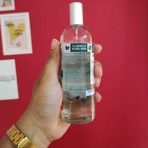 the body shop strawberry mist