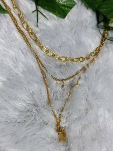 Chains Three Layer