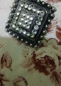 Statement Ring