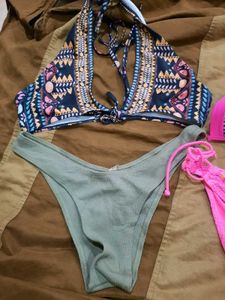 2 Bikini 👙 Set Kombo