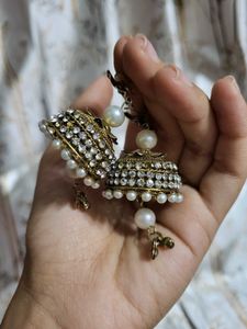 Studs For Women 👒
