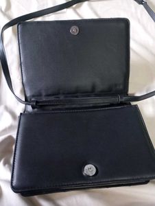 Quilted Black Crossbody Bag