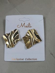 Gold Ruffle Earrings