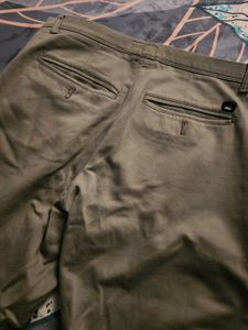 Men&#39;s Olive Green Pants