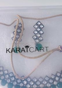 Antique Green Moti And Kundan Chokher Set