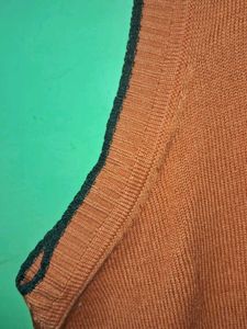 Men&#39;s Sweater 🦺