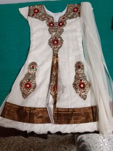 white colour netted chudi unused