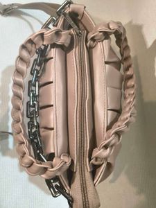 Tan Sling Bag ✨