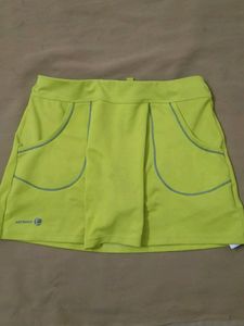 Green Colour Mini Skirt for kids. For Tenis