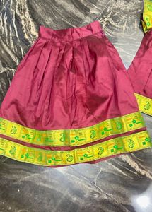 Pattu Pavadai