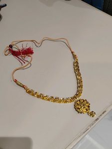 Elegant Gold Necklace