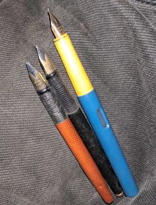 Vintage Fountain Pens (3)