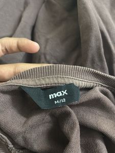 Focus On Good Things full sleeves sweatshirt