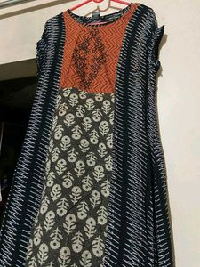 Combo 2 Kurtas And Long Dress