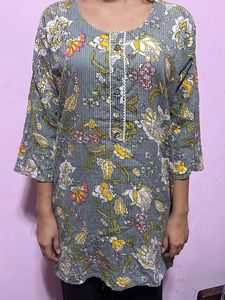Grey Katha Cotton Short Kurti