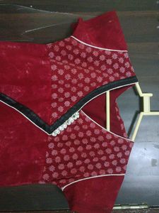 Georgette Chikenkari Kurti With L Size.