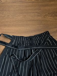 Korean Black &amp; White Striped Cotton Pant