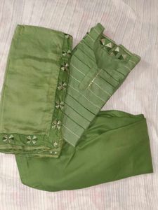 Green Embroidered Kurti Set