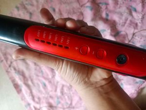Croma Hair Straightener
